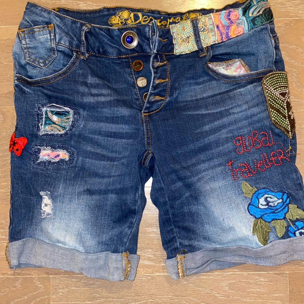 Desigual Short Pants